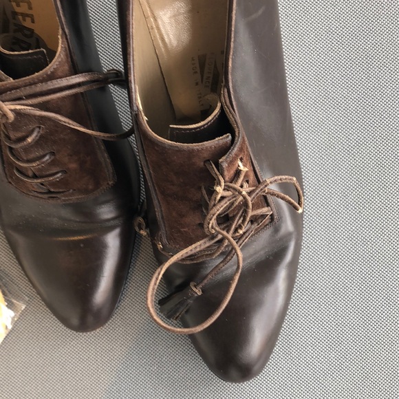 Ferragamo chocolate brown heels with tassels - Picture 6 of 7